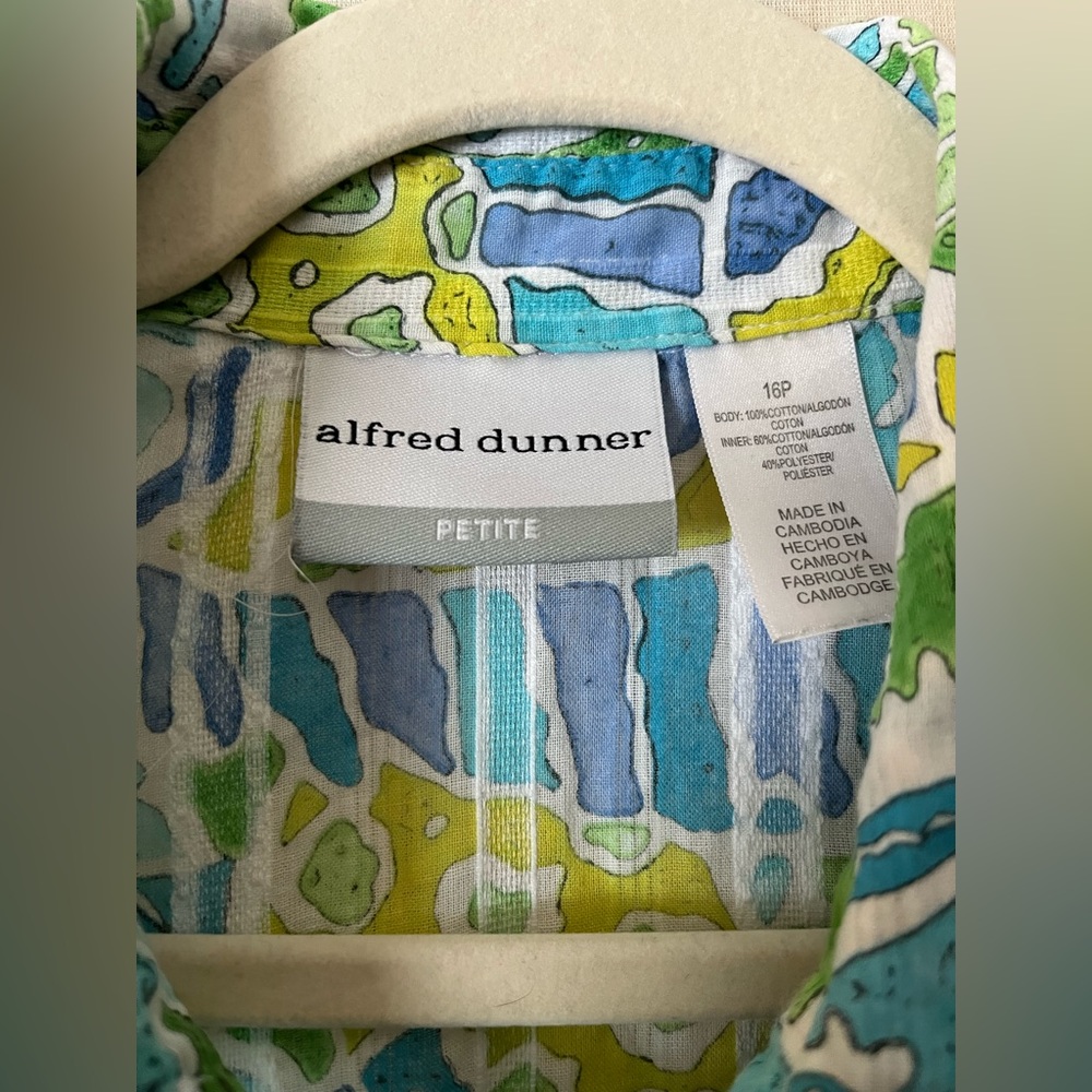 Vintage Psychedelic Fish Patterned Button Up - image 3